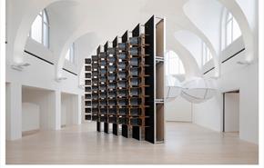 Jack O'Brien, Cue the Cue, 2025, installation view, Kestner Gesellschaft. Photo_ Volker Crone.